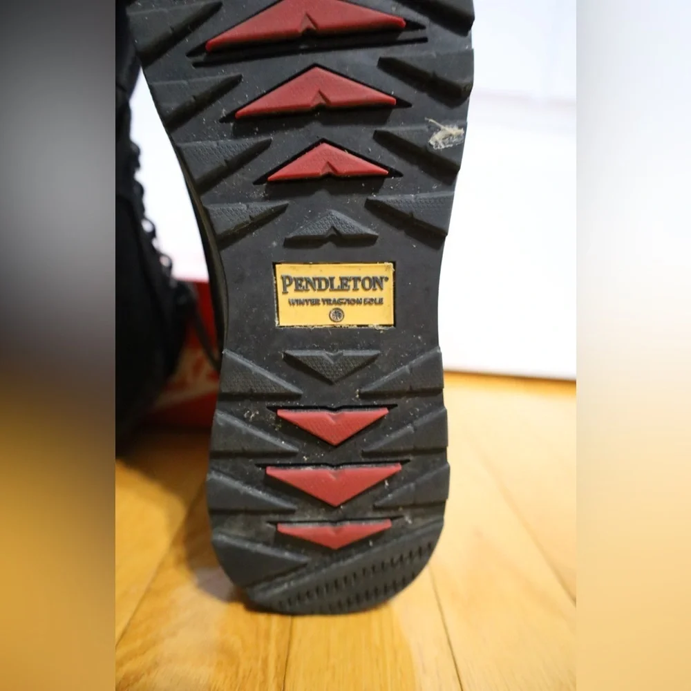 Pendleton Men’s Black Waterproof Winter Traction Boots – Size 10–10.5. - Picture 13 of 14